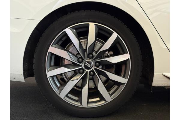 Audi A4 Avant 35 S edition Competition TFSI 149pk 2022 (Origineel-NL), P-104-HH