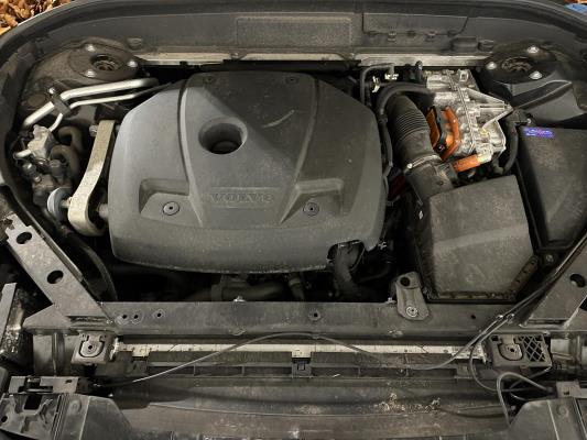 Volvo XC60 2.0 T6 Plug-in hybrid AWD Core Bright 253pk 2027 (Origineel-NL+1e eigenaar), S-190-RP