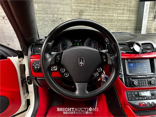 Maserati Granturismo S 4.7 V8 440pk MC Shift 440pk 2009