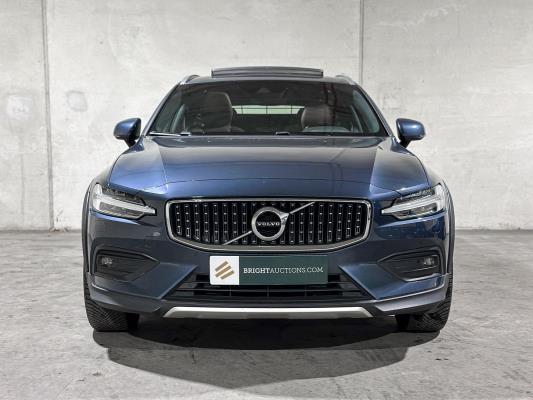 Volvo V60 Cross country Soft Hybride 2.0 B5 AWD pro 261pk 2020 (Origineel-NL), J-188-VT