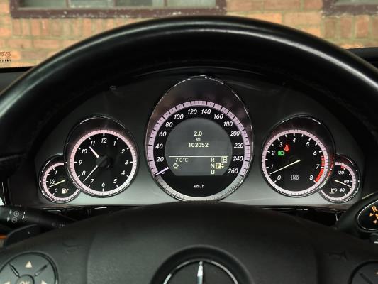 Mercedes-Benz E500 AMG 5.5 V8 388pk 2010 E-Klasse Youngtimer