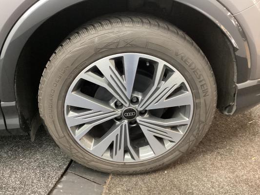 Audi Q4 e-tron 35 Advanced edition 55 kWh 170pk 2023 (Origineel-NL), S-708-PT