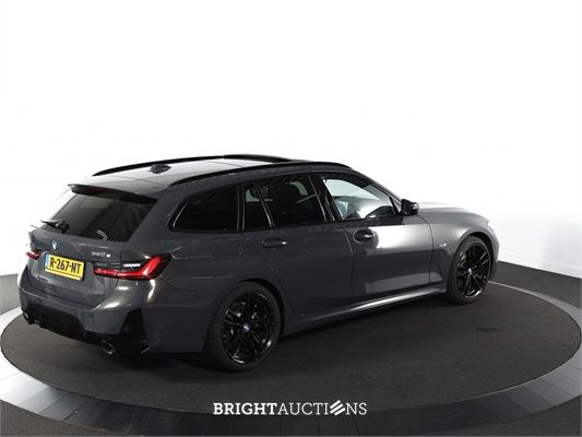 BMW 320e Touring M Sport 272pk 2022 (Origineel-NL) 3-Serie, R-267-NT