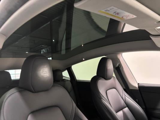 Tesla Model Y RWD 58 kWh 238pk 2023 (Origineel-NL), S-987-PT