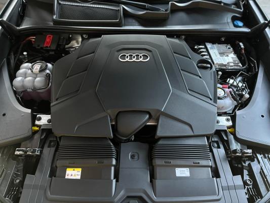 Audi Q8 55 TFSIe Quattro 3.0 V6 S-Line -NIEUW- 394PK 2025 Plug-In Hybrid (Fabrieksgarantie)