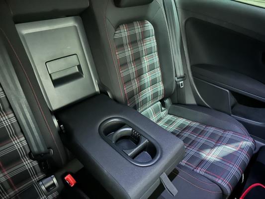 Volkswagen Golf GTI Performance (VII / MK7 / Golf 7) 396pk 2014 