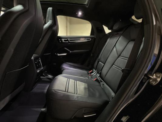 Porsche Cayenne Coupe Turbo 4.0 V8 549pk 2019, J-757-HF