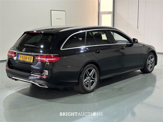 Mercedes-Benz e 300 e E-Klasse Estat AMG Line 333pk 2023 (Origineel-NL) E-klasse, T-538-VD