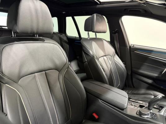 BMW 530e Touring  Business Edition Plus M-pakket 184pk 2023 (Origineel-NL) 5-Serie, S-330-LL