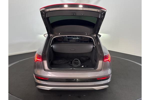 Audi e-tron 50 Launch edition plus Quattro 71 kWh 313pk 2020 (Origineel-NL), J-383-NL