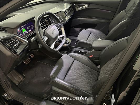 Audi Q4 50 Launch edition S Competition Quattro 77 kWh 2021 (Origineel-NL), N-031-PL