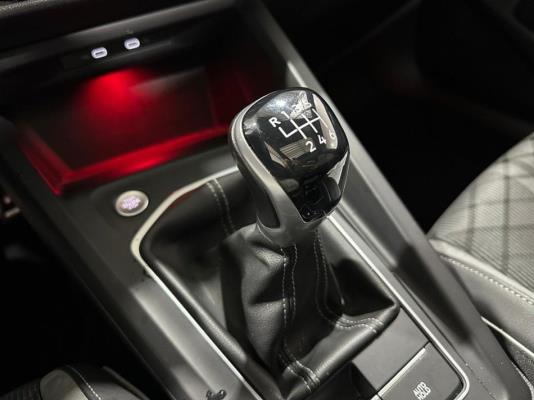 Volkswagen Golf 1.5 TSI R-Line 131pk 2021 (Origineel-NL), K-490-JS