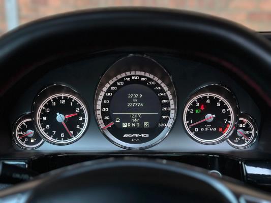 Mercedes-Benz E63 AMG 6.2 V8 -CARBON- 525pk 2010 (Origineel-NL) E-Klasse, 47-LKB-6