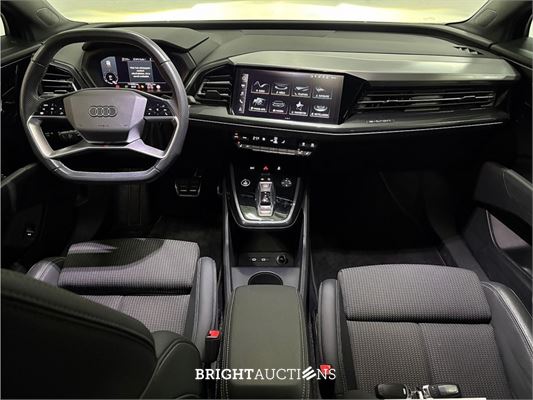 Audi Q4 40 S edition 77 kWh 2022 (Origineel-NL), R-864-KR