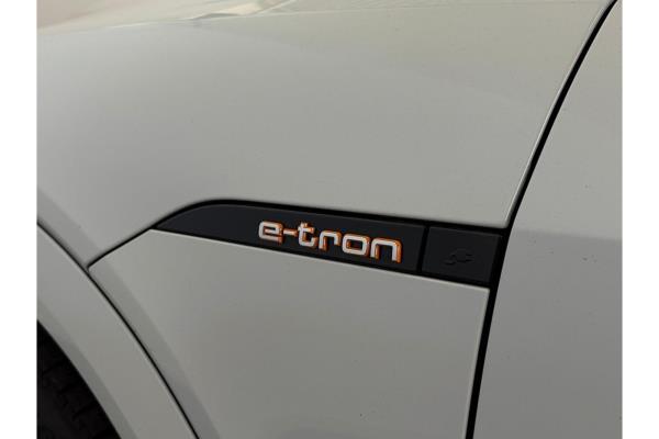 Audi e-tron 55 S edition Quattro 95 kWh 408pk 2022 (Origineel-NL), S-713-BN