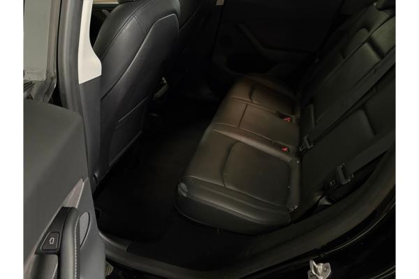 Tesla Model Y Long Range AWD 75 kWh 2023 (Origineel-NL), S-889-XH