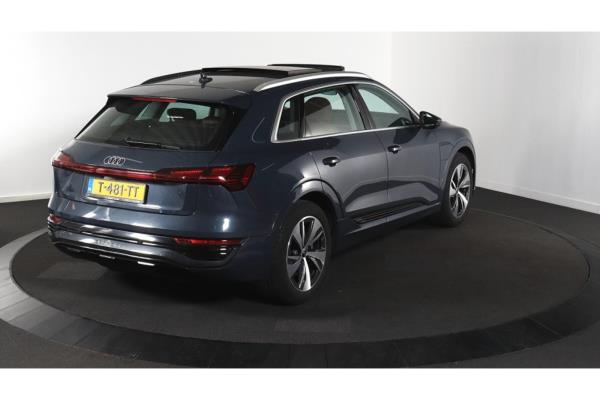 Audi Q8 e-tron 50 Advanced Edition Quattro 95 kWh 340pk 2023 (Origineel-NL), T-481-TT