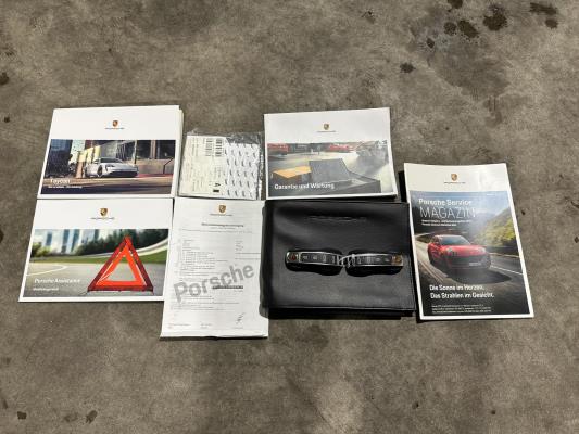 Porsche Taycan Sport Turismo Performance Plus 93kWh 476pk 2022 Sport-Chrono, JVX-08-J