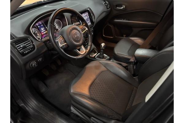 Jeep Compass 1.3T Night Eagle Liberty Edition 1.3 131pk 2020 (Origineel-NL), K-689-FB