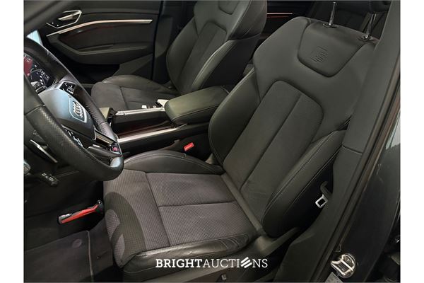 Audi Q8 55 S Edition Competition Quattro 115 kWh 2024 (Origineel-NL), Z-182-HF