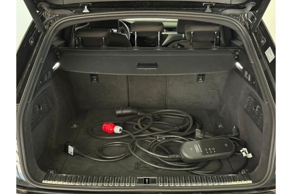 Audi e-tron 55 Advanced edition Quattro 95 kWh 408pk 2021 (Origineel-NL), N-537-VD