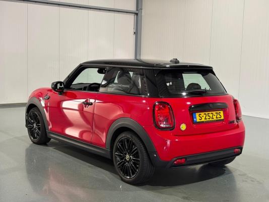 MINI Mini Camden Go Edition 33 kWh 184pk 2023 (Origineel-NL), S-252-ZS