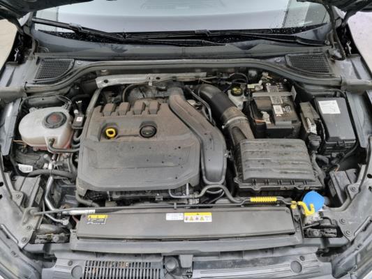 Volkswagen Golf Variant eTSI R-Line Business 1.5 150pk 2022, P-415-JJ