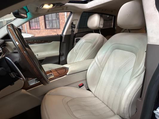 Maserati Quattroporte SQ4 410PK 2014