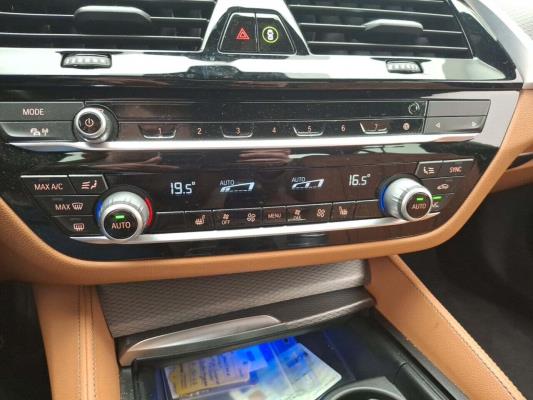 BMW 530e Iperformance M Sport 296pk 2020 (Origineel-NL) 5-Serie, H-241-LG