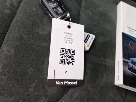 Volkswagen Tiguan Highl. Bus R 1.5 TSI 150pk 2020 (Origineel-NL), J-885-HF