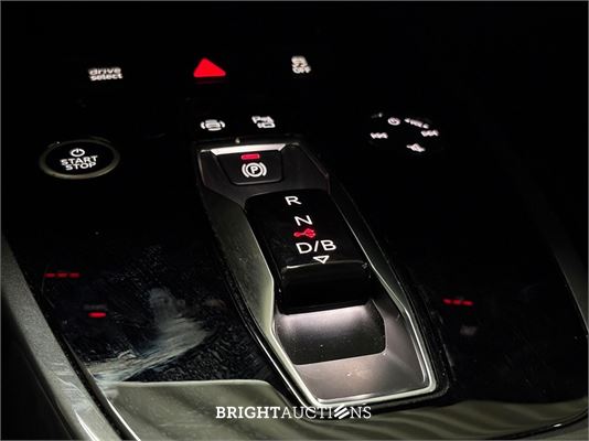 Audi Q4 50 Launch edition S Competition Quattro 77 kWh 2021 (Origineel-NL), N-031-PL