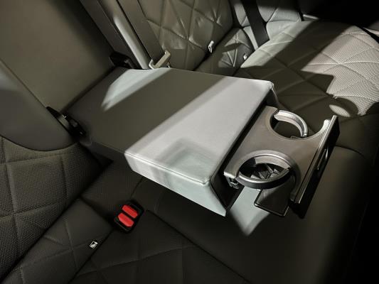 BMW iX xDrive40 Executive 77 kWh 326pk 2023 (Origineel-NL), T-756-HD