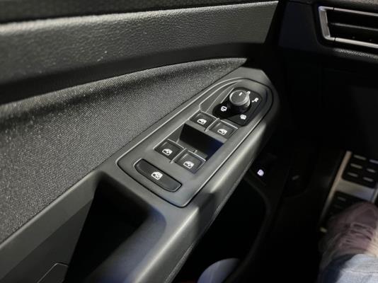 Volkswagen Golf eHybrid GTE 1.4 258pk 2021 (Origineel-NL), L-820-GR