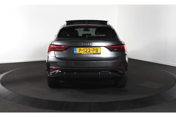 Audi Q3 45 e S Edition TFSI 266pk 2022 (Origineel-NL), P-122-PB