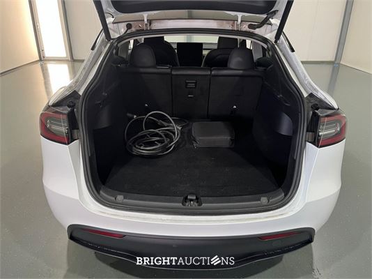 Tesla Model Y RWD 58 kWh 238pk 2022 (Origineel-NL), R-968-ZL