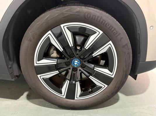 BMW iX3 Executive 80 kWh 286pk 2021 (Origineel-NL), L-550-KG