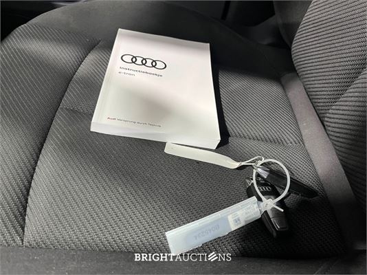 Audi e-tron Sportback 50 Business edition Quattro 71 kWh 313pk 2021 (Origineel-NL), L-789-TL