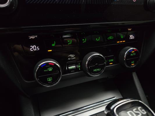Škoda Octavia Combi Greentech Clever Edition 1.0 TSI 116pk 2019 (Origineel-NL), G-392-GD