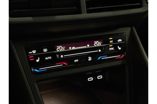 Volkswagen Polo R-Line 1.0 TSI DSG 95pk 2022 (Origineel-NL), P-484-KD