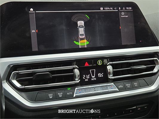 BMW 320i 3-serie Executive Edition 184pk 2019 (Origineel-NL) 3-Serie, XT-203-T