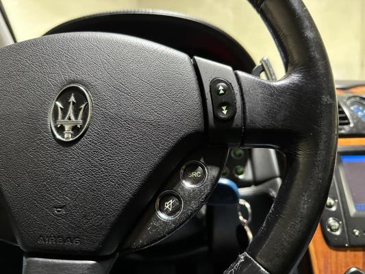 Maserati Quattroporte 4.2 V8 Duo Select 401pk 2005, 13-RL-XN Youngtimer
