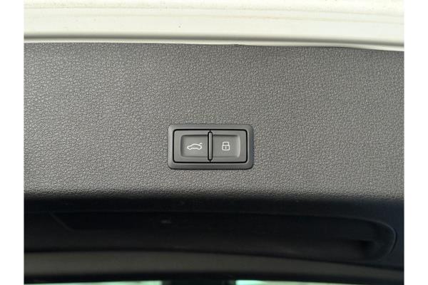 Audi e-tron 55 S edition Quattro 95 kWh 408pk 2022 (Origineel-NL), S-713-BN