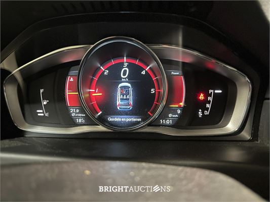 Volvo XC70 2.0 D4 FWD Momentum 181pk 2014 (Origineel-NL) Automaat, 2-XLB-00
