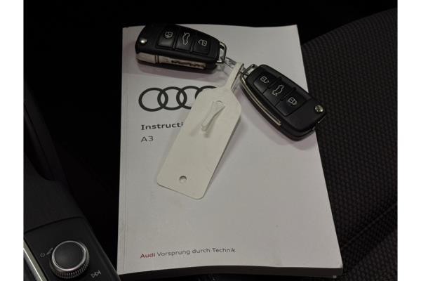 Audi A3 Limousine 35 CoD Advance Sport TFSI 149pk 2019 (Origineel-NL), ZL-485-D