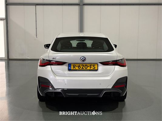 BMW i4 eDrive40 High Executive M-pakket 84 kWh 340pk 2022 (Origineel-NL), R-620-FS