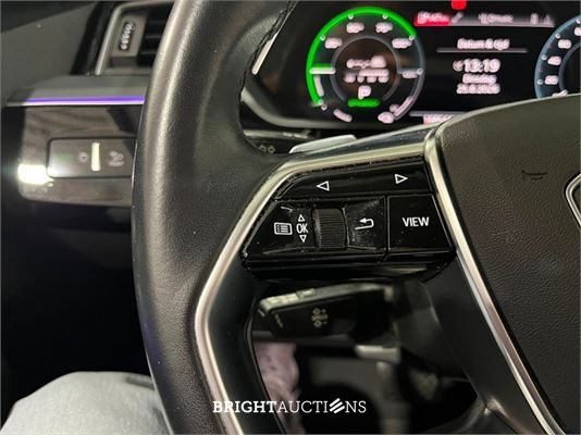 Audi e-tron Sportback 50 Business edition Quattro 71 kWh 313pk 2021 (Origineel-NL), L-789-TL