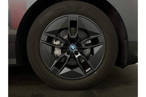 BMW iX 40 Executive xDrive 77 kWh 326pk 2024 (Origineel-NL), GBL-15-V