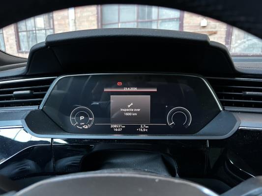 Audi e-tron 55 quattro Advanced edition 95 kWh 408pk 2021 (Origineel-NL+1e eigenaar), N-206-TT