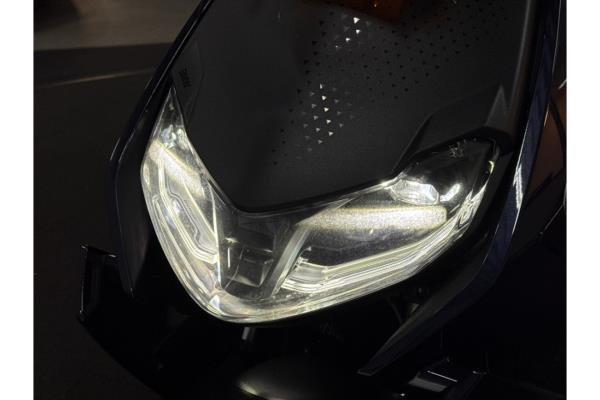 BMW Other CE 04 42pk 2025, 68-MX-BG
