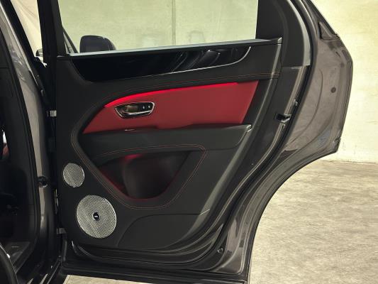 Bentley Bentayga 4.0 V8 S 549pk 2022 (Origineel-NL), P-719-VF